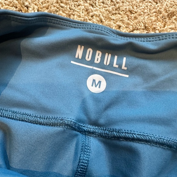 NoBull Crop Legging - Size Medium - Picture 2 of 3